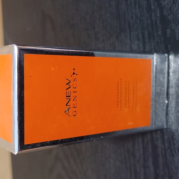 Avon Other - NWT Avon Genics treatment concentrate 1oz